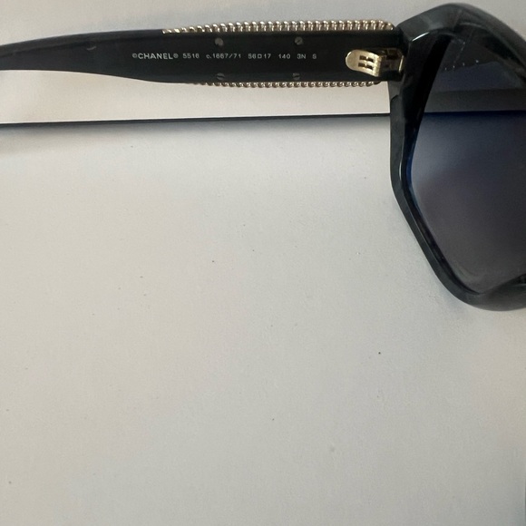 Authenticic Chanel Butterfly Sunglasses - Picture 5 of 14